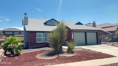 Building Photo - 7740 Luz De Camino Way