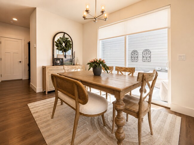 Building Photo - Beautiful, modern 3 bedroom, 2.5 bathroom single-family home in Belgrade Montana