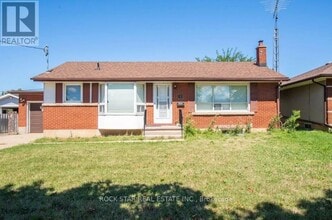 Building Photo - 17 Ridgeview Ave