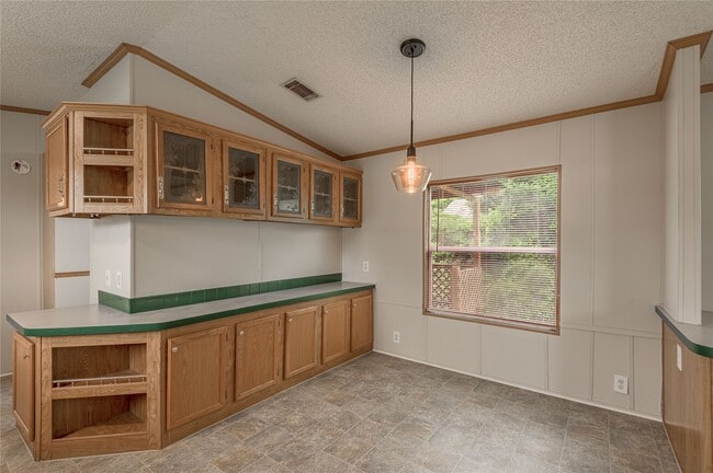 Building Photo - 1345 FM 405