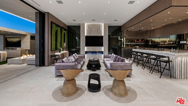 Foto del edificio - 9607 Highridge Dr