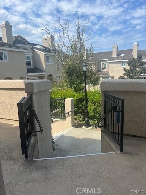 Foto del edificio - 2300 Maple Ave