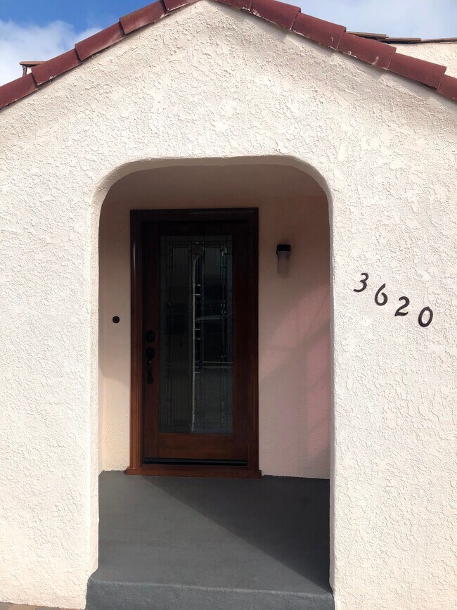 Front door - 3620 Greenfield Ave