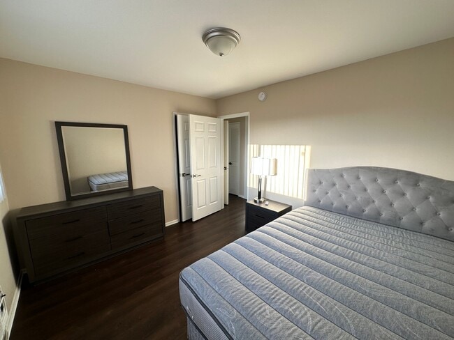 Foto del edificio - 721 W 30th St