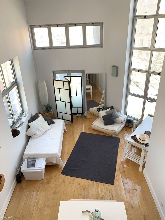 Foto del edificio - 1 br, 2 bath  - 96 Woodpoint Rd 3B