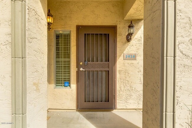Foto del edificio - Beautiful home for rent