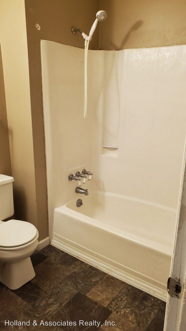 Building Photo - 3 br, 1.5 bath House - 208 Knollwood