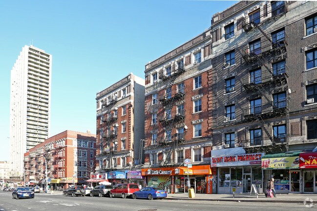 Building Photo - 592-598 W 177th St