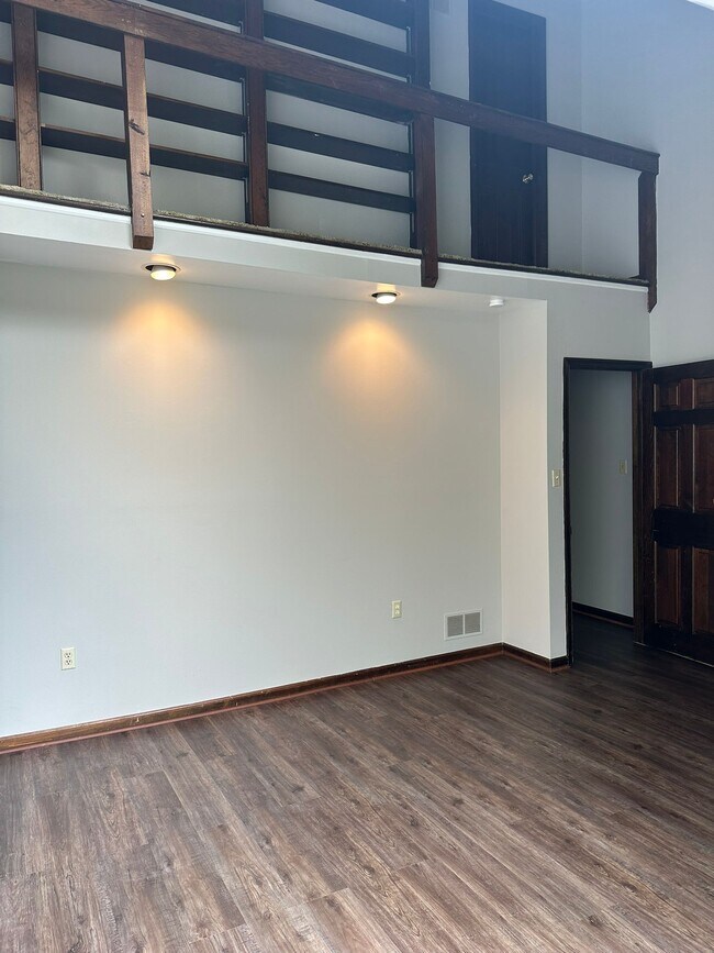 Foto del edificio - 908 N Adams St