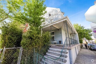 Building Photo - 54 Highland Ave