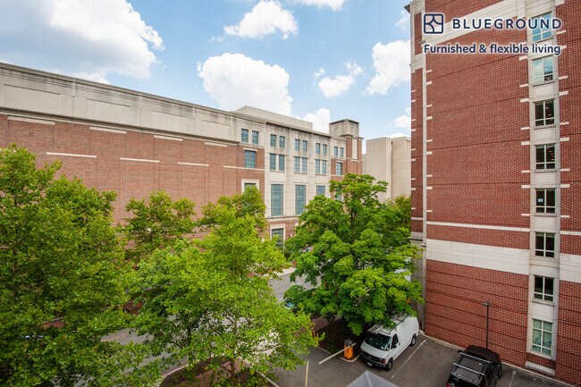 Building Photo - 601 24th St NW