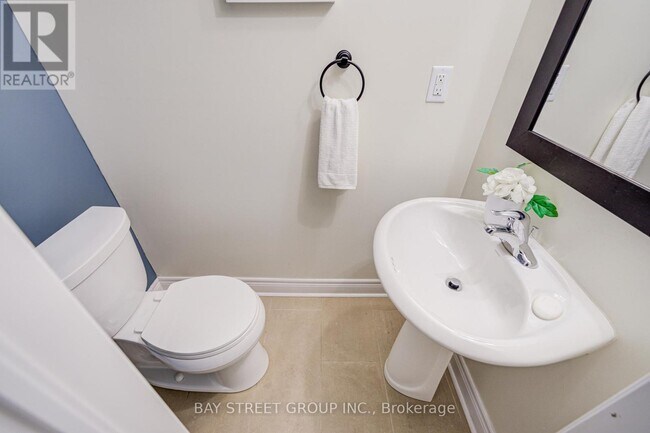 Photo du bâtiment - 51 Lobo Mews