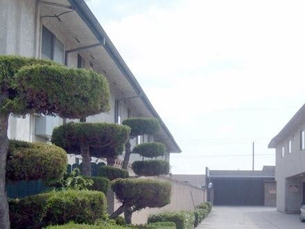 Building Photo - 2 bedroom in Gardena CA 90248