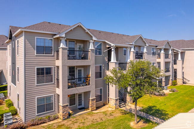 Building Photo - The Wyatt At Presidio Junction