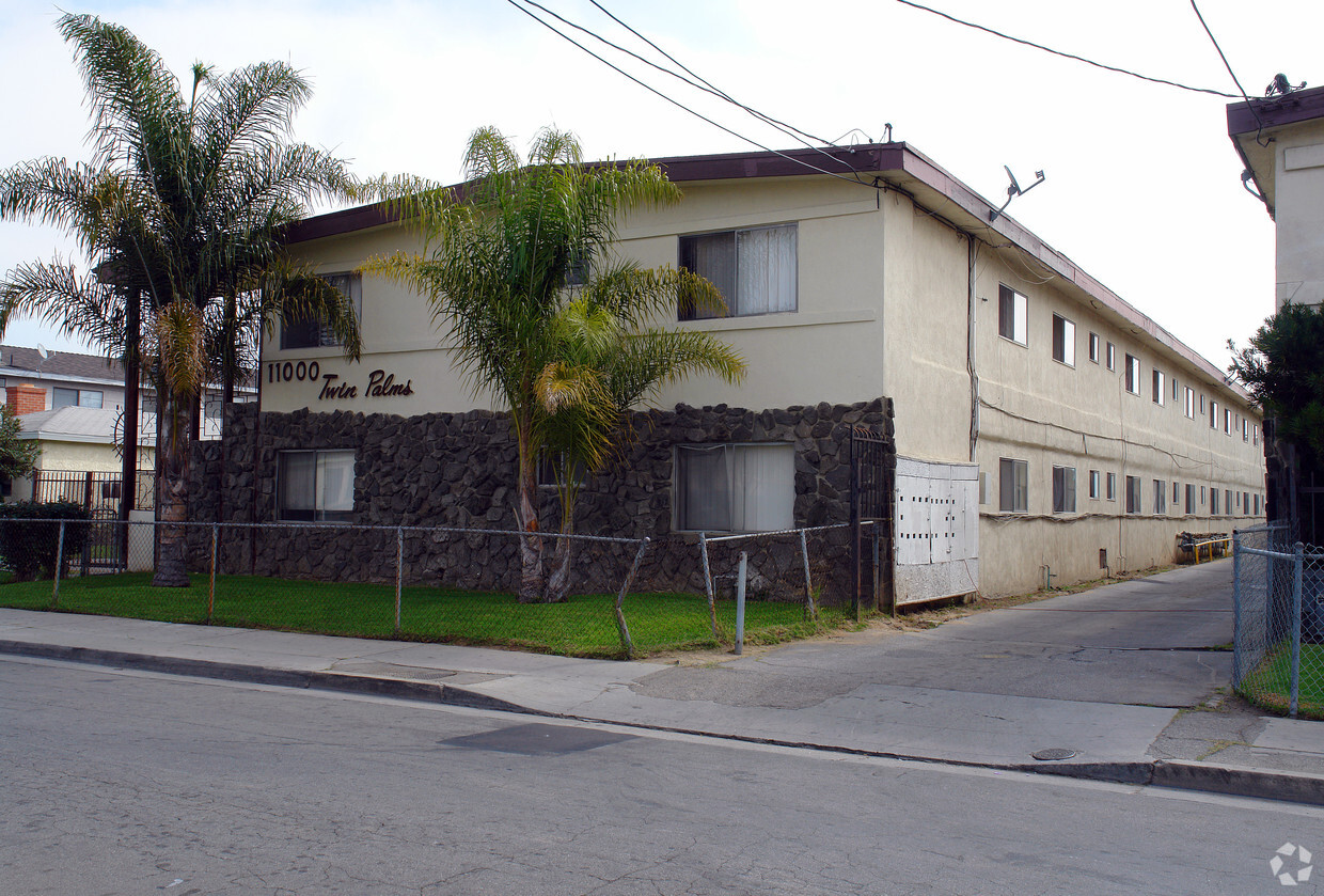 Foto del edificio - Twin Palms