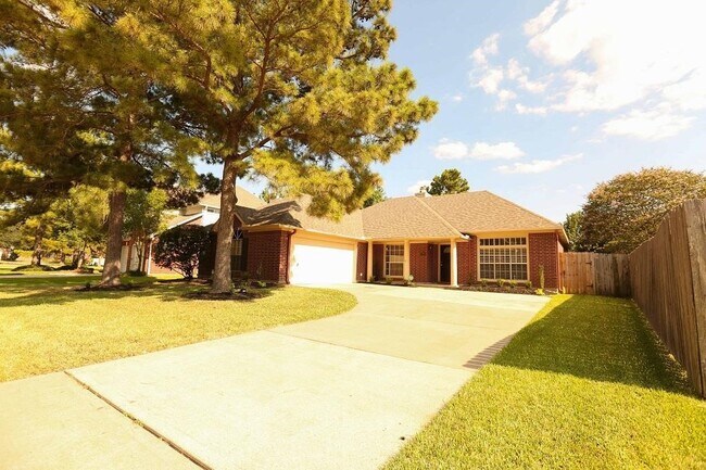 Foto del edificio - 17907 Stoney Glade Ct