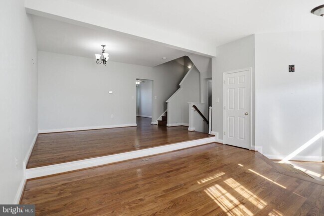 Foto del edificio - 915 Buttonwood Terrace NE