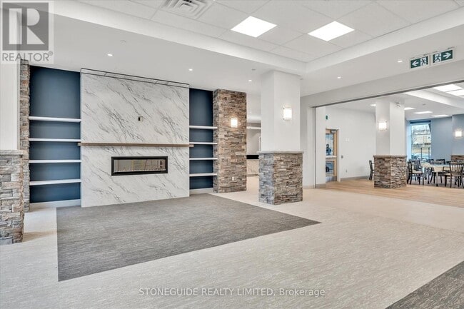 Building Photo - 220-555 BONACCORD St