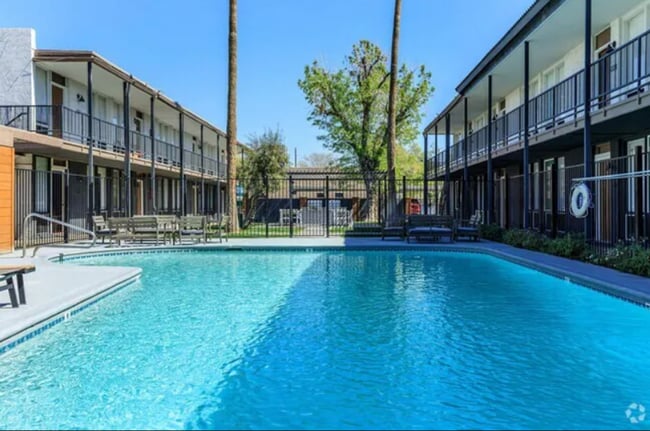 Building Photo - Northern Edge