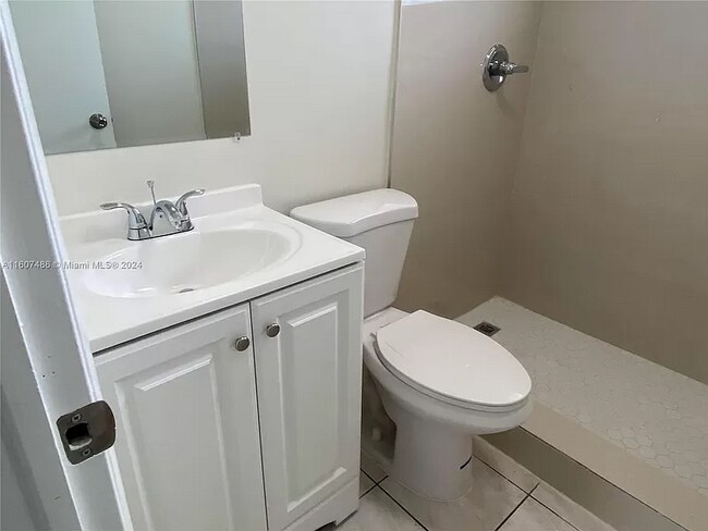 Foto del edificio - 1836 NW 22nd Ct