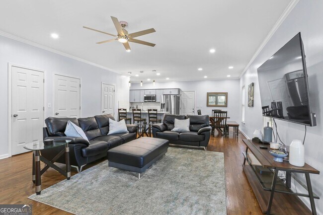 Foto del edificio - 687 Windsor St SW