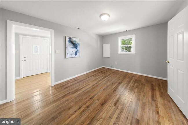 Foto del edificio - 6306 Leapley Rd