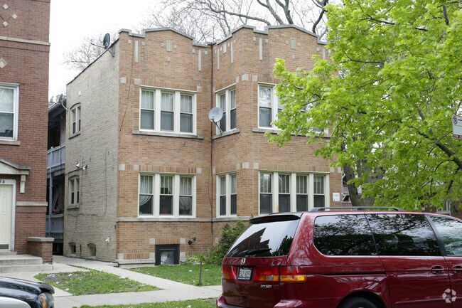 Building Photo - 2635-2637 W Arthur Ave