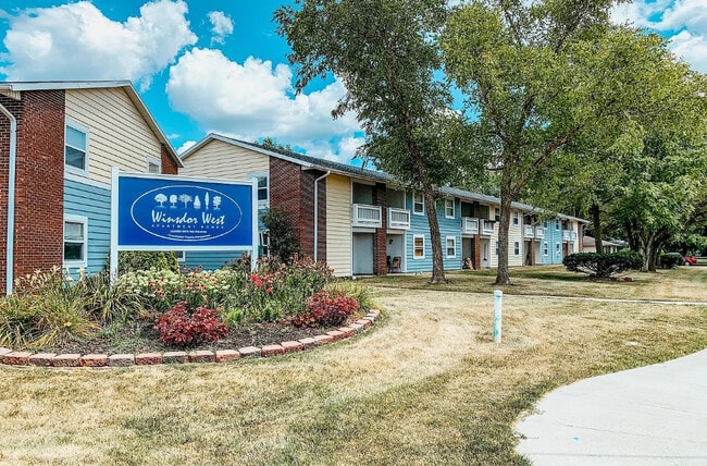 Building Photo - Windsor West Apartments Homes