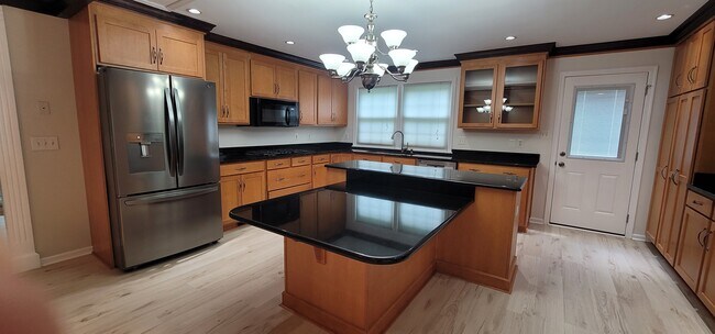 Foto del edificio - 12812 Bluet Ln