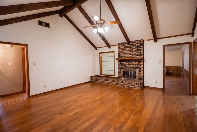 Foto del edificio - 507 Parklane Dr