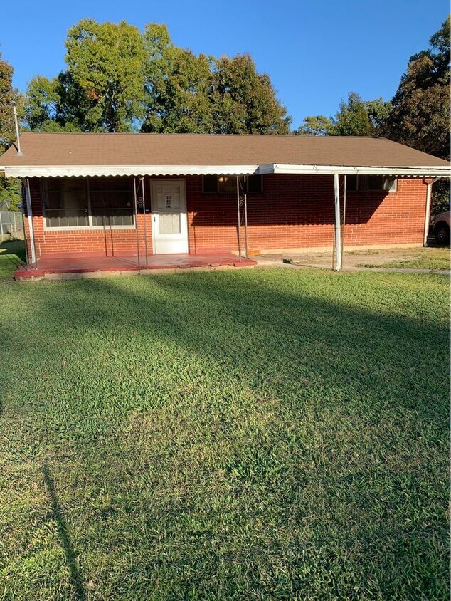 Primary Photo - 17 Pegram Cir
