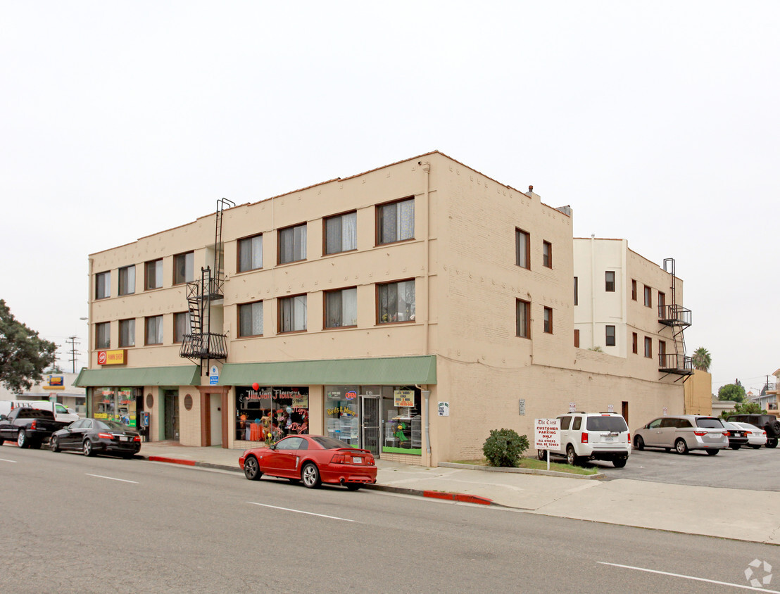 Primary Photo - Brighton Hotel