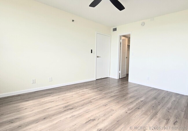 Foto del edificio - 3100 W Rolling Hills Cir