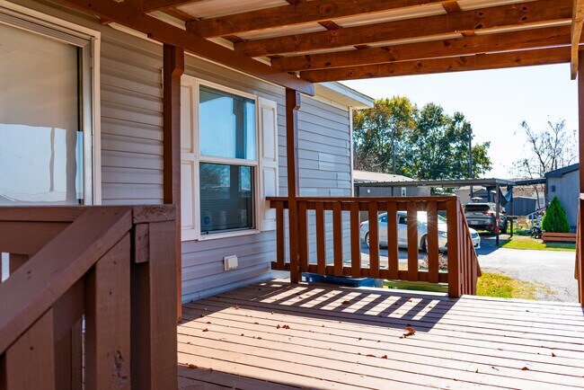 Foto del edificio - 120A Parker Dr