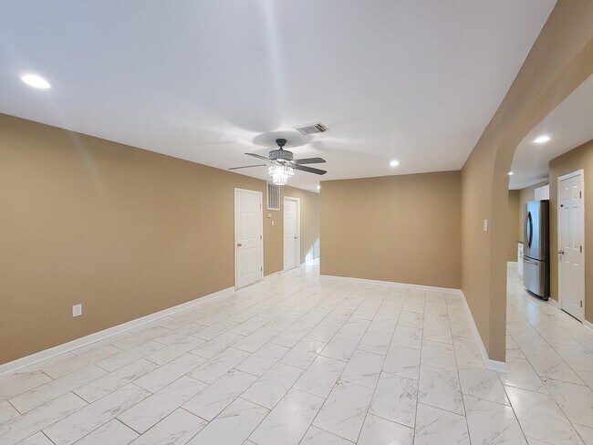 Foto del edificio - 3539 Kentwood Dr