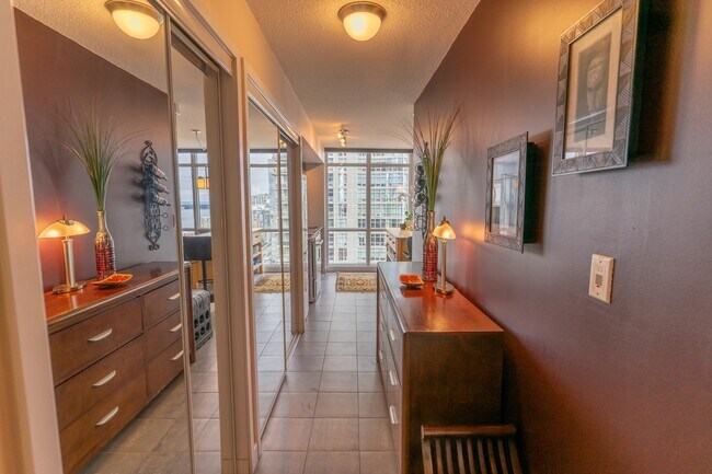 Building Photo - 11-3611 Brunel Ct