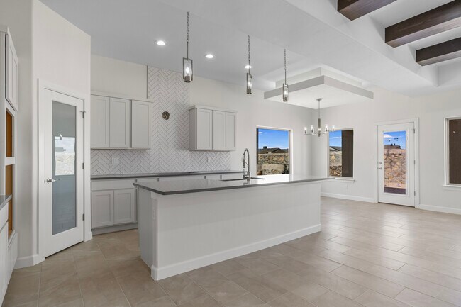 Building Photo - 360 Playa Vista St