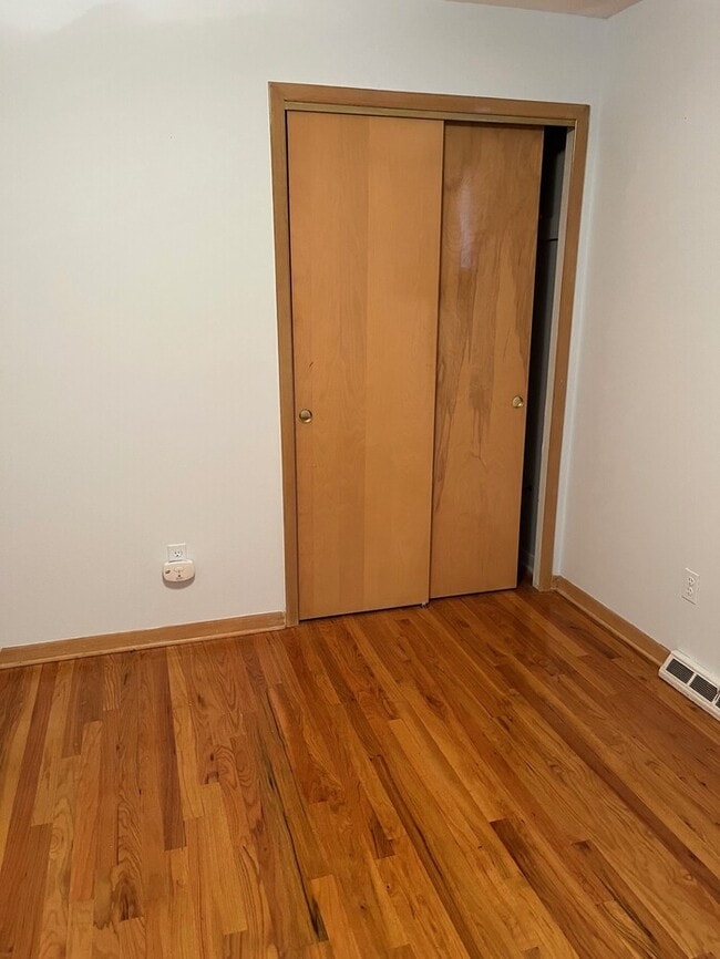 Building Photo - house