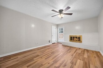 Building Photo - 2019 Fleur De Lis Ct