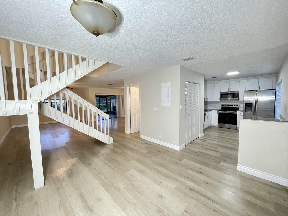 Foto principal - 16264 Peach Way