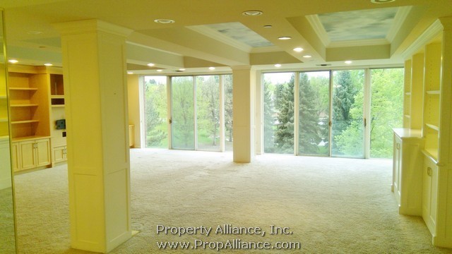Building Photo - 1900 E Girard Pl