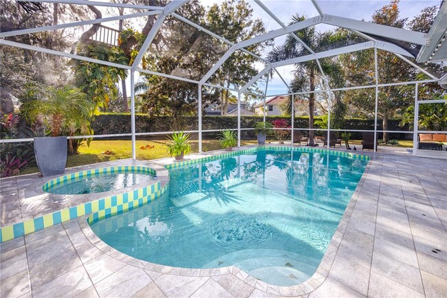 Foto del edificio - 2241 Highland Woods Dr