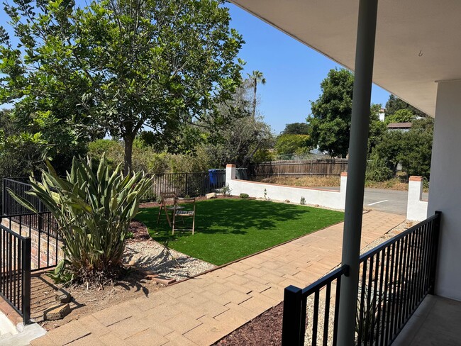 Building Photo - *******Classic Mt. Helix Ranch Style Home*...
