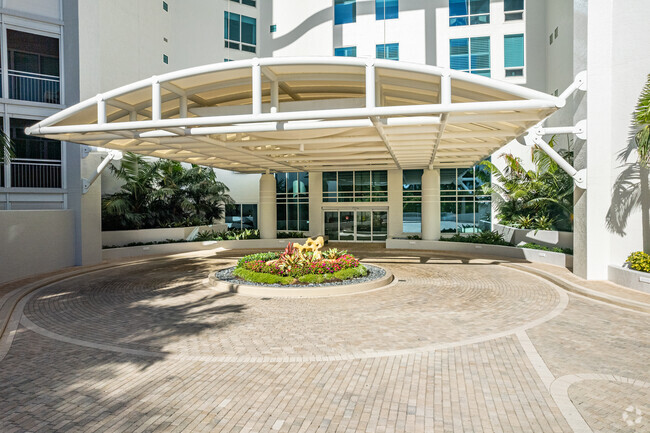 Building Photo - Provence at Park Shore