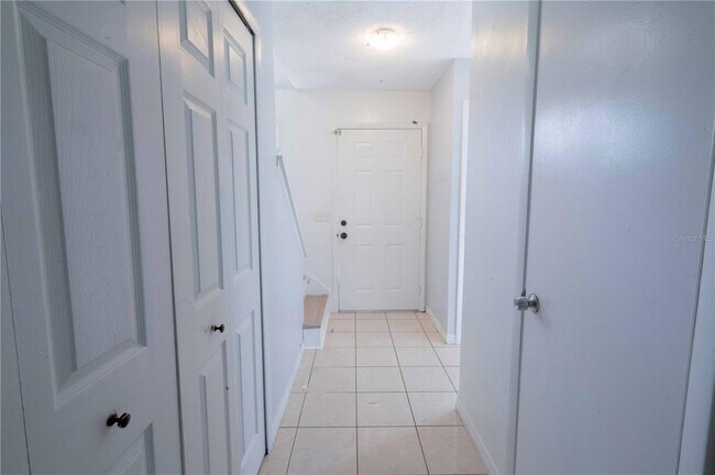 Foto del edificio - 2230 Waterleaf St