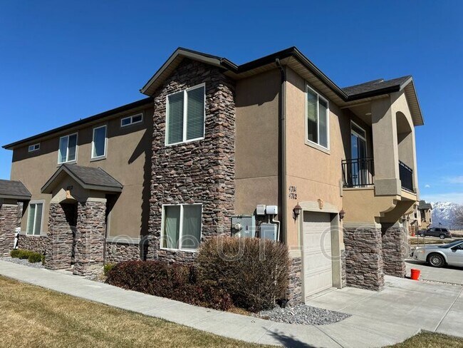 Photo - 4712 W Thorndale Way House
