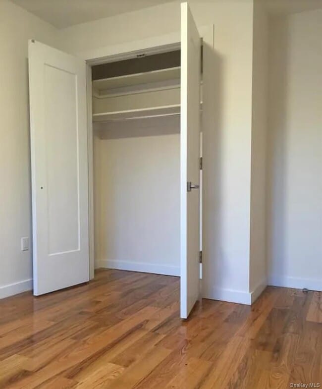 Foto del edificio - 103 Varet St