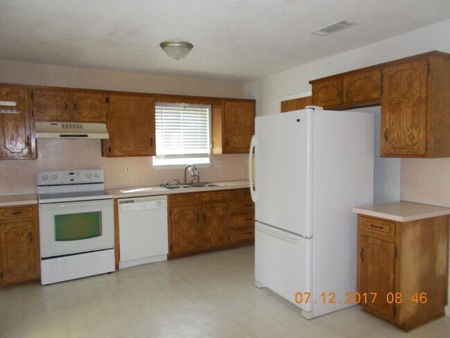 Foto del edificio - 112 Myra Lou Ave