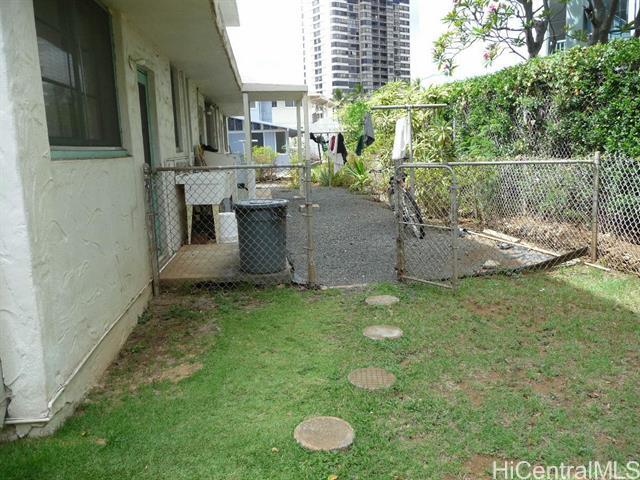 Foto del edificio - 2624 Kapiolani Blvd