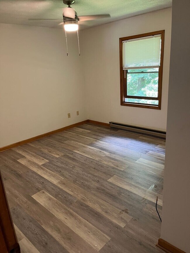 Foto del edificio - 155 Knowles Haven Ln